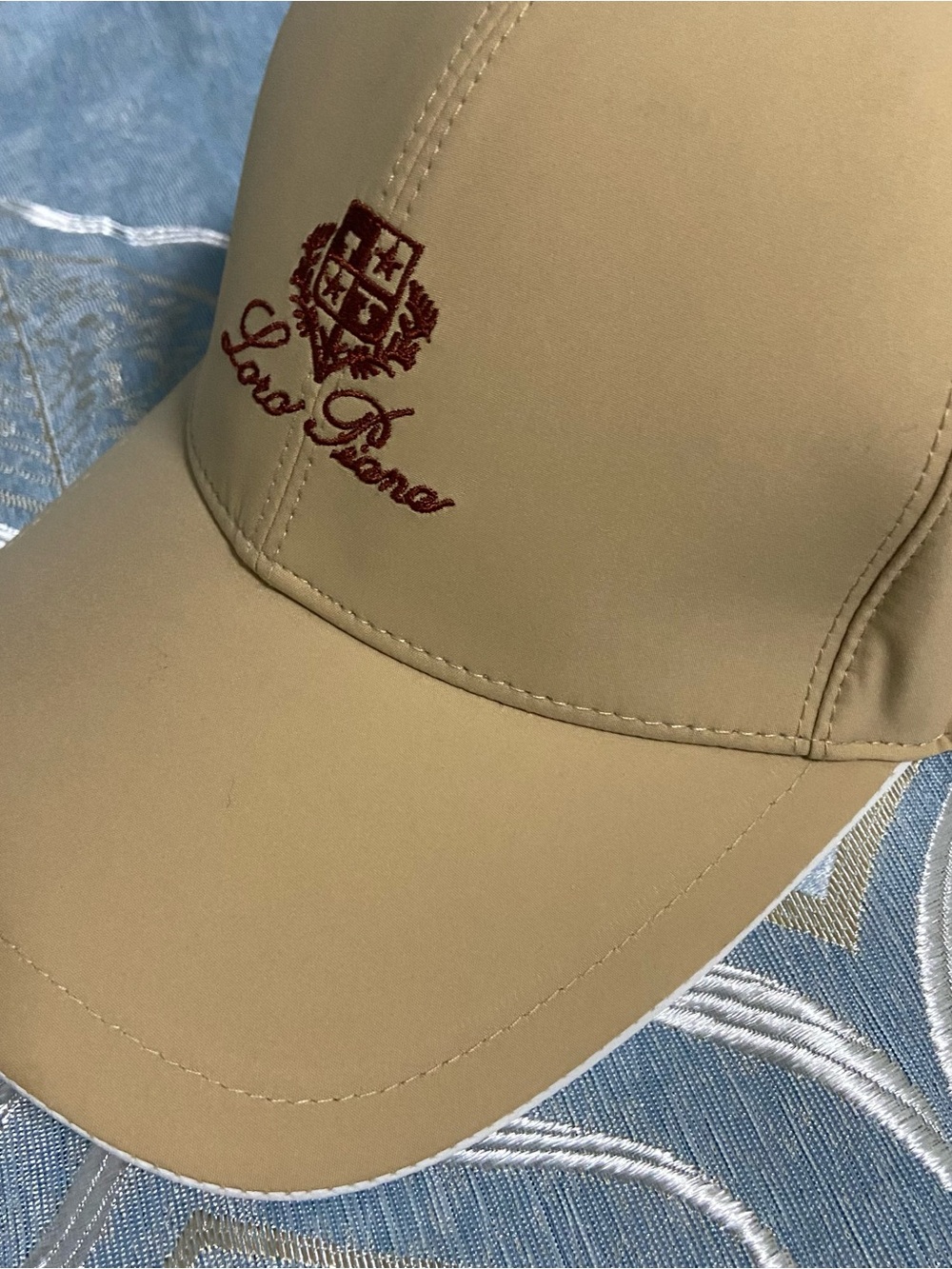 Loro Piana Beige Baseball Cap with Burgundy Logo - Picture 6 of 7
